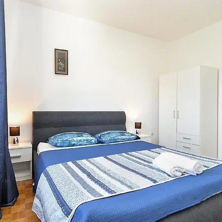 Fuer 6 Personen Ca 90 Qm In Medulin, Istrien Suedkueste Von Istrien