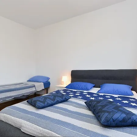 Apartment Fuer 6 Personen Ca 90 Qm In Medulin, Istrien Suedkueste Von Istrien Medulin